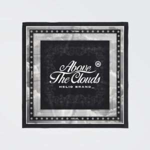 Sky Hills Collection, pañoleta hecha en Colombia, fabricada en seda premium. Ideal para hacer match con colores gris, negro, verde o azul.